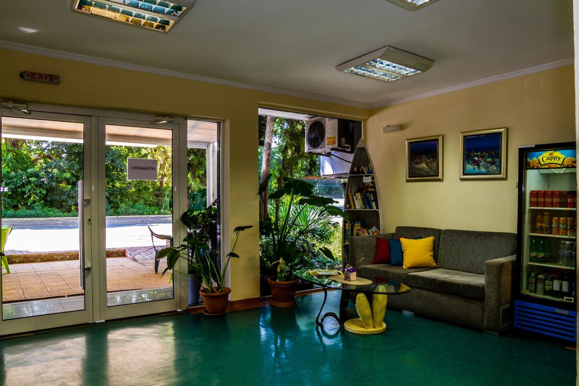 Hotel Sezoni South Burgas City Exterior foto